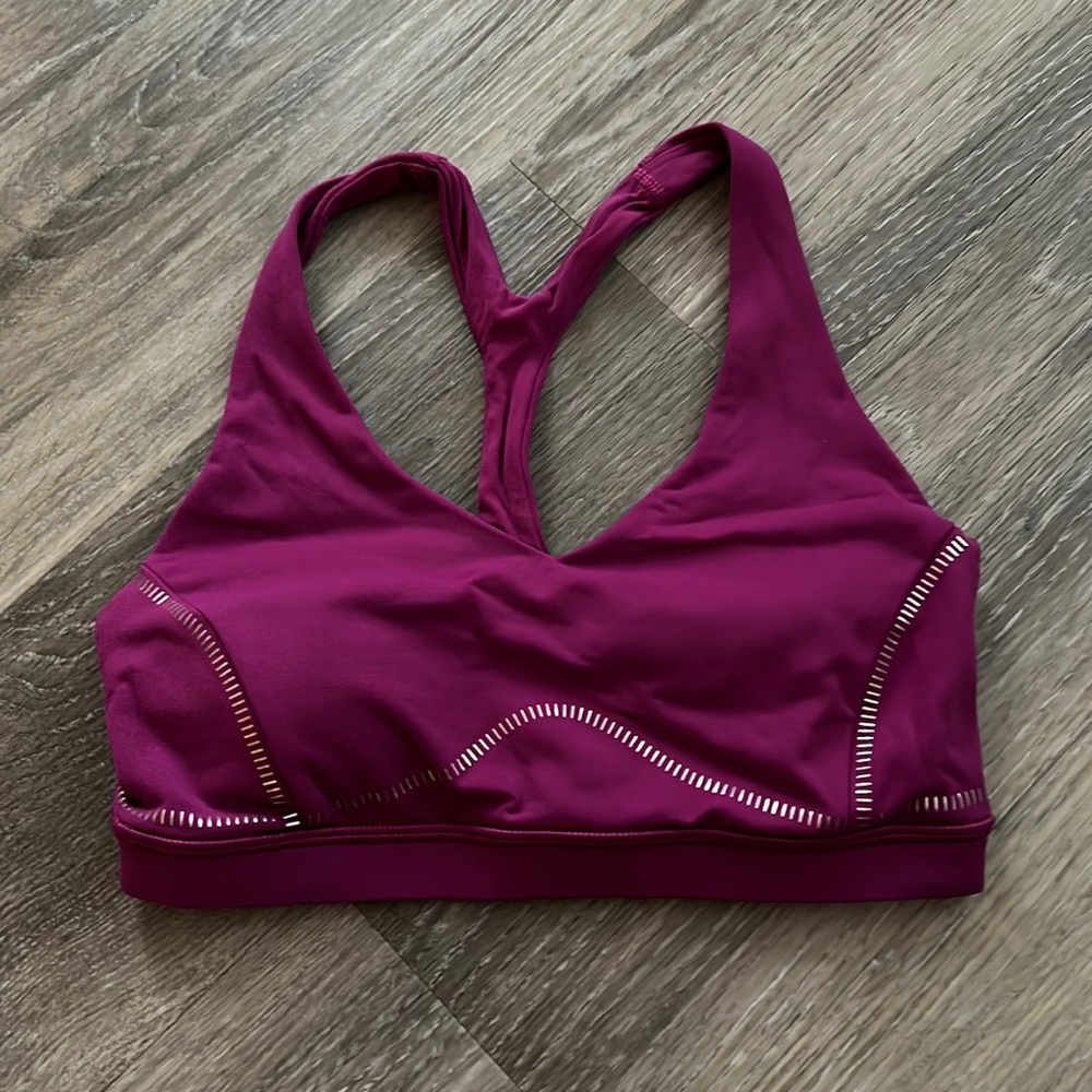 Lululemon Arise Bra deep fuschia size 6